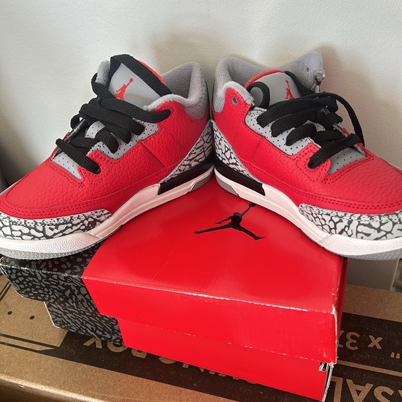 AuthenticKids Jordan Retro 3 Unite CHI- exclusive - Picture 6 of 6